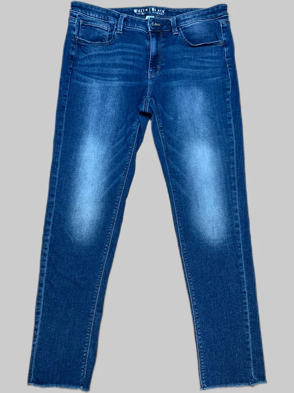 women's denim jeans for winterJeans Skinny By White House Black Market In Blue Denim, Size: 8