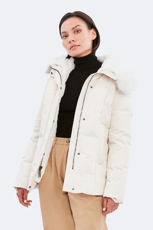 women's coats for those who love to experiment with fashionLuka