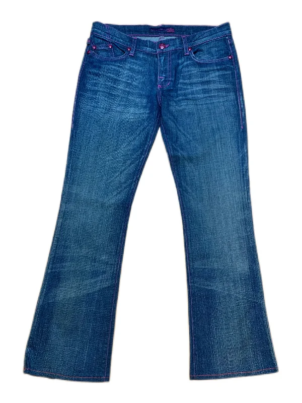 women's denim jeans with embroidery on pocketsJeans Straight By Rock And Republic In Blue, Size: 8