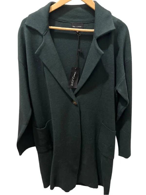 women's coats for those who believe in investing in quality fashionWomen's Wide Collar Coat In Deep Green