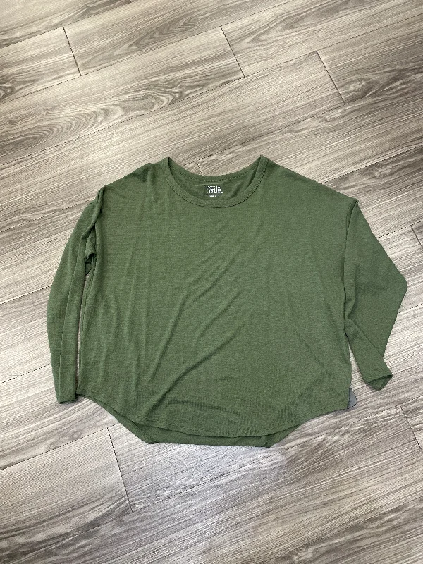 women's tops for those who want to show off their figure in a flattering wayTop Long Sleeve By Time And Tru In Green, Size: Xl