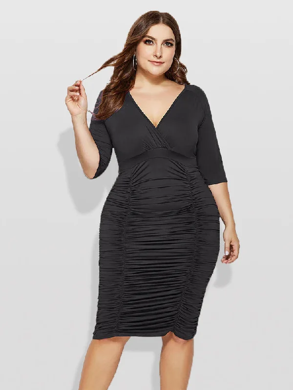 women's breathable dressesPlus V Neck Ruched Raglan Sleeve Bodycon Midi Dress