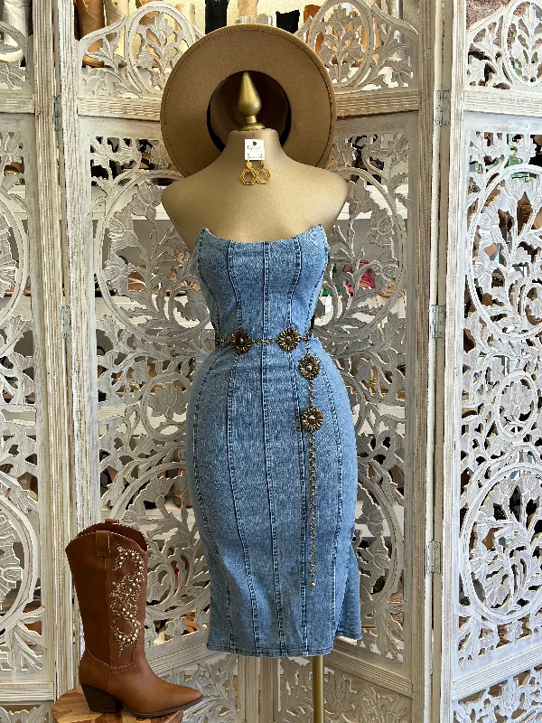 Casual Chic DressStrapless Denim Bodycon Dress