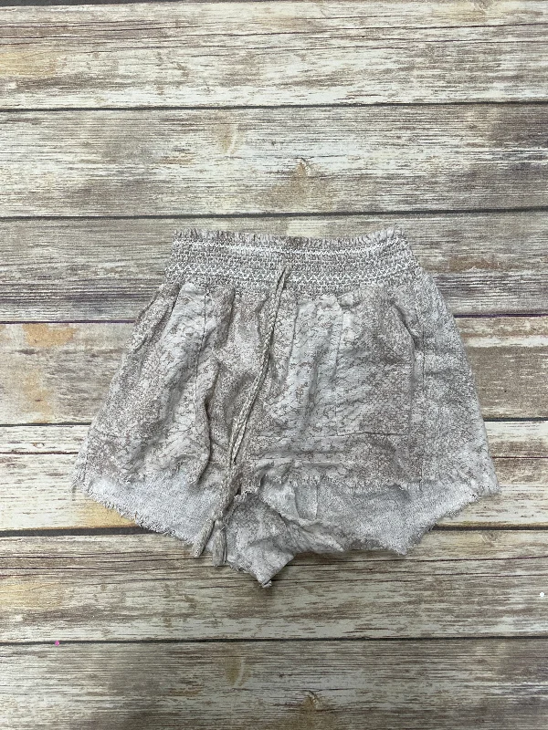 women's denim shortsShorts By Cme  Size: M