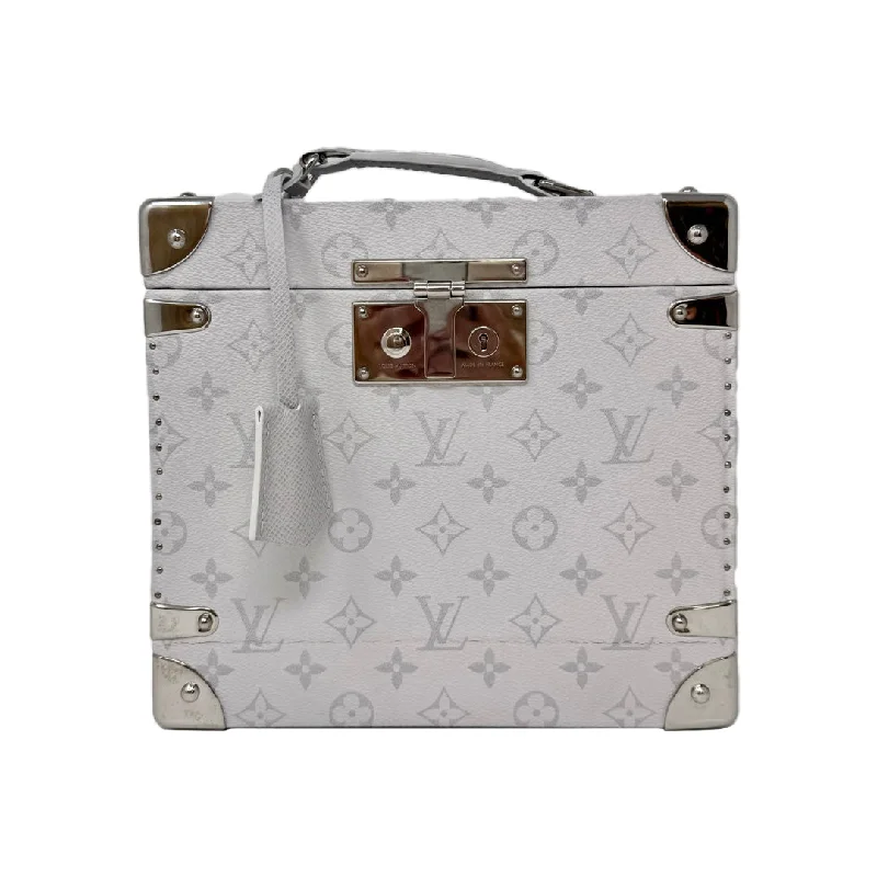 Elegant DressLouis Vuitton 2018 Fragrance White Monogram Vanity Case