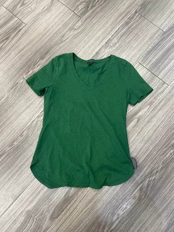 women's stylish topsTop Short Sleeve By Ann Taylor In Green, Size: Xs