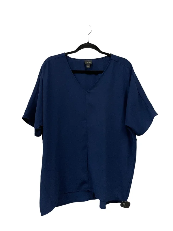 women's tops with built-in brasTop Short Sleeve By Worthington In Blue, Size: L