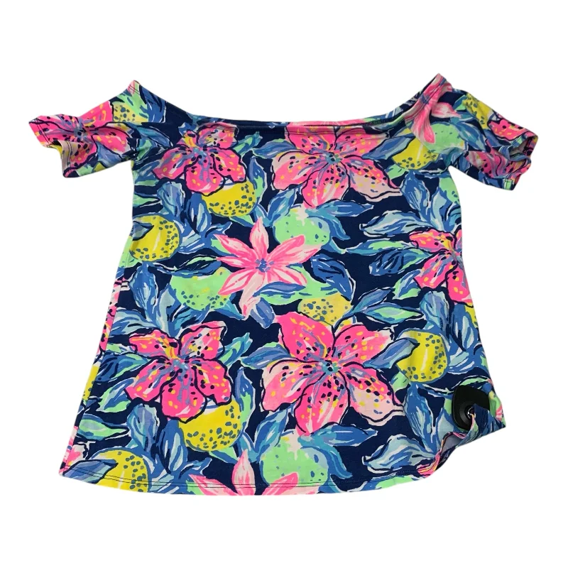 women's tops for those who love to experiment with fashionTop Short Sleeve Designer By Lilly Pulitzer In Blue & Pink, Size: S