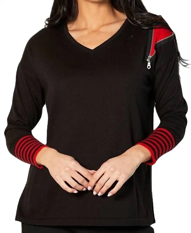 Cozy Custom Embellished SweatersV-Neck Zipper Sweater In Black